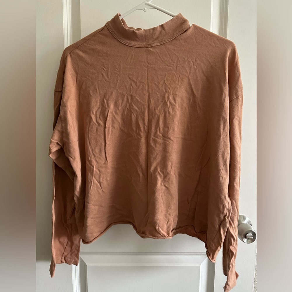 American Eagle mock neck long sleeve tee
